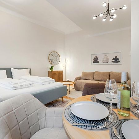 Cozy City Apartment - 15 Min To City-Centre - Contactless 24H Check-In Виена Екстериор снимка