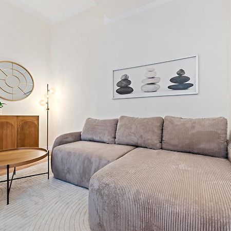 Cozy City Apartment - 15 Min To City-Centre - Contactless 24H Check-In Виена Екстериор снимка