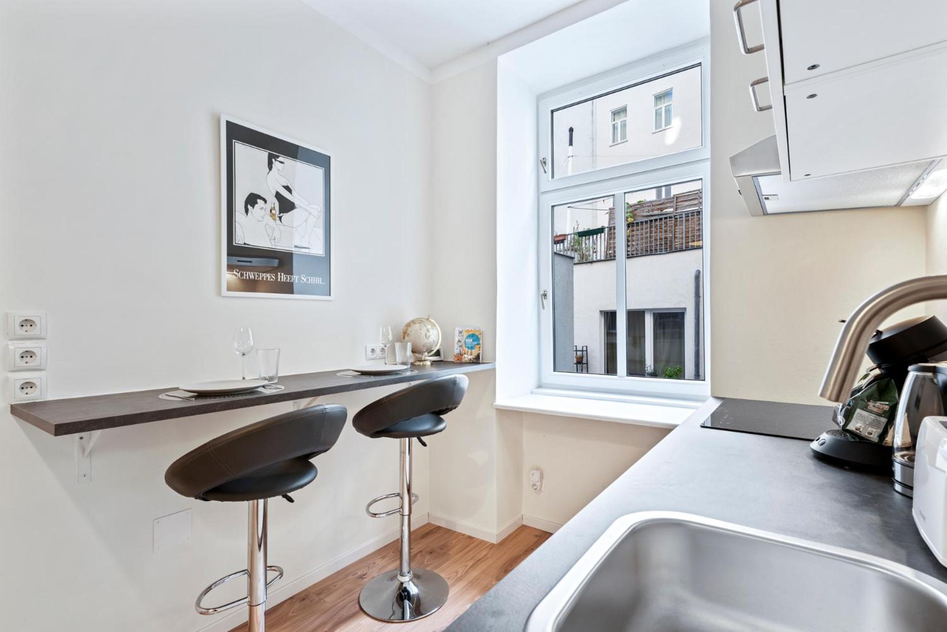 Cozy City Apartment - 15 Min To City-Centre - Contactless 24H Check-In Виена Екстериор снимка