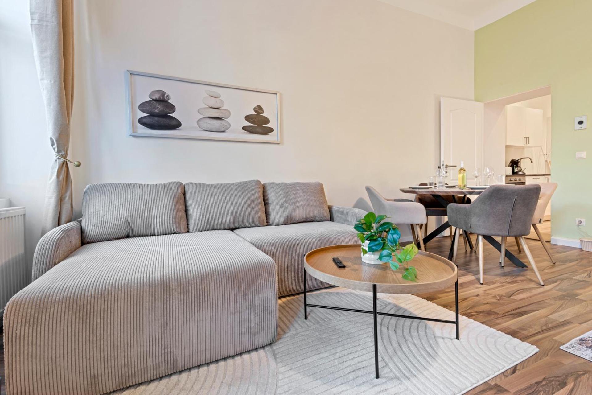 Cozy City Apartment - 15 Min To City-Centre - Contactless 24H Check-In Виена Екстериор снимка